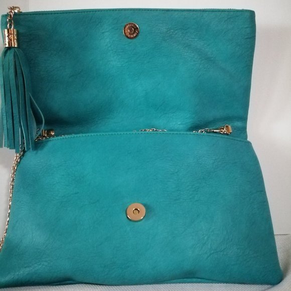 Crossbody Bag Color: Turquoise Forever 21 - Picture 2 of 5